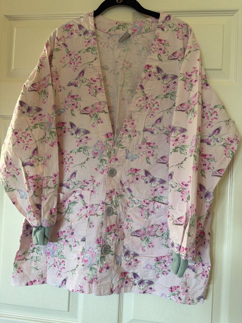 S.C.R.U.B.S. Womens Medium Pink Floral & Butterfly Button-Up Jacket 100% Cotton